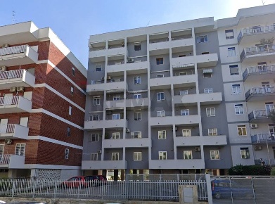 Foto Appartamento in Via Michele Troisi 63, Bari Japigia di 146 m²
