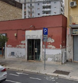 Foto Magazzino in Viale Japigia 10, Bari Japigia di 76 m² con 1 locali