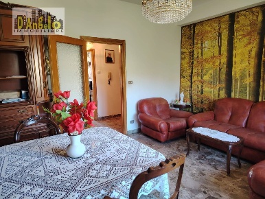 Foto Appartamento in Via Borgo Giacomo Leopardi, Offida Centro di 110 m²