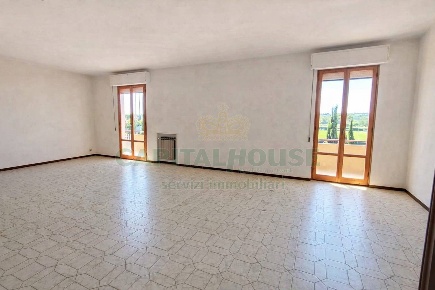 Foto Appartamento in Via Bruno Fanciullacci, Certaldo Centro di 163 m²