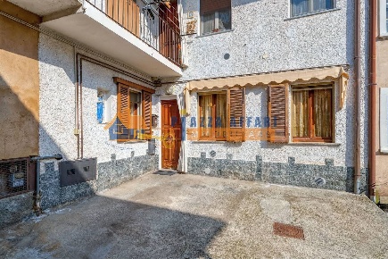 Foto Appartamento in VIA MONTE NERO 26, Caronno Varesino di 73 m²