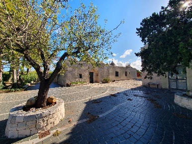 Foto Chalet in Strada Monte Tre Carlini, Martina Franca di 300 m²