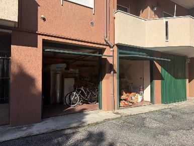 Foto Posti auto in via Santo Stefano 10, Rho Passirana - Biringhello