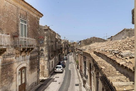 Foto Casa indipendente in via G. Garibaldi 80-82, Palazzolo Acreide Centro