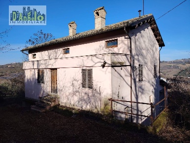 Foto Casa indipendente in CONTRADA TESINO 216, Offida di 167 m² in vendita