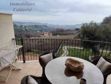 Foto Appartamento in Via Livatino, Acquaviva Picena di 120 m² con 5 locali