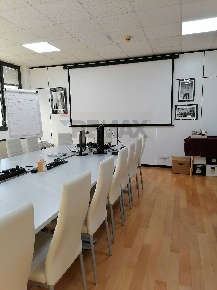 Foto Ufficio a Milano Bovisa di 311 m² con 8 locali in vendita