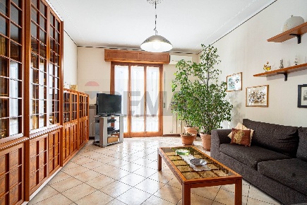 Foto Appartamento in Via De Gasperi 6, Collecchio Centro di 233 m²