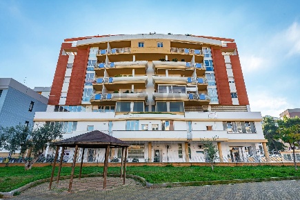 Foto Attico in Via Paradiso 18, Modugno di 155 m² con 4 locali in vendita