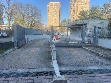 Foto Posti auto in Via Francesco Cilea 124/A, Milano Gallaratese di 14 m²