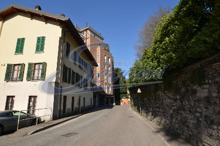 Foto Negozio in Via Zezio, Como Camerlata - Rebbio di 30 m² con 1 locali