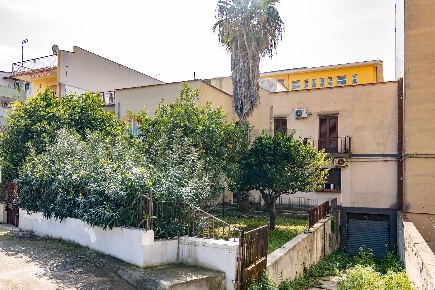 Foto Appartamento in Via Maria Politi Laudien 45, Siracusa di 177 m²