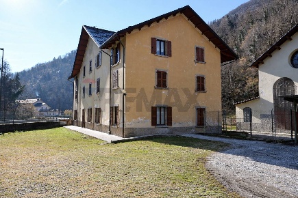 Foto Appartamento in VIA RONCAGLIA ENTRO 76, San Giovanni Bianco di 120 m²
