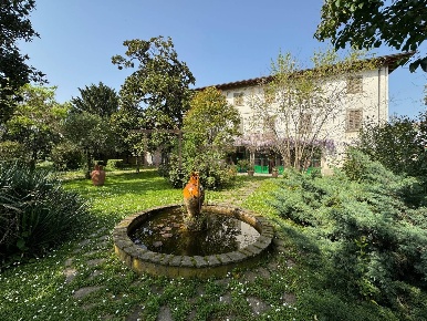 Foto Villa unifamiliare in Via Reduci, Grumello del Monte Centro di 1150 m²