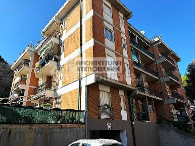 Foto Appartamento in PIAZZA REPUBBLICA DELL'OSSOLA 2, di 85 m² con 4 locali