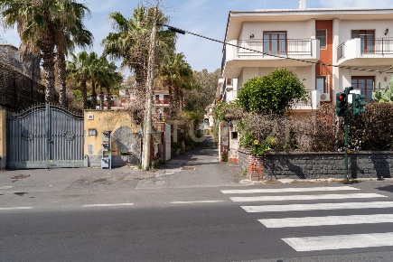 Foto Appartamento in Via Livorno 101, Aci Castello Centro di 54 m²