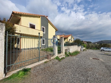 Foto Villa a schiera in Via Padre Pietro da Settingiano 122, Settingiano