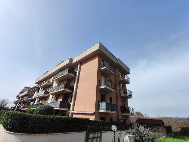 Foto Posti auto in Via Delle Gardenie 7, Tivoli di 22 m² con 1 locali