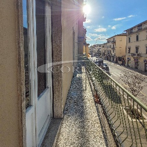 Foto Appartamento in VIA VITTORIO VENETO 127, Arezzo di 113 m² con 5 locali