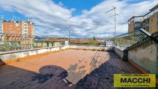 Foto Appartamento a Ponsacco Centro di 105 m² con 5 locali in vendita