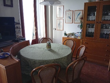 Foto Casa indipendente a Cascina Centro di 250 m² con 8 locali in vendita