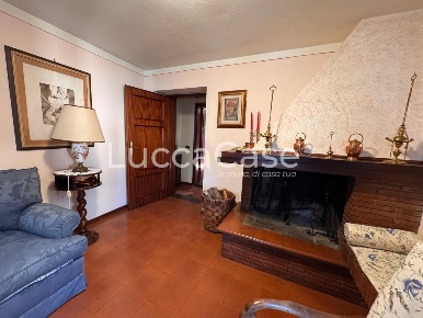 Foto Case semi ndipendenti a Borgo a Mozzano Valdottavo di 120 m²