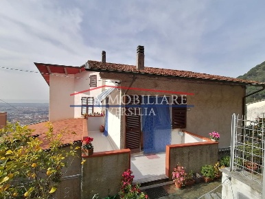 Foto Appartamento a Massa Bergiola - Lavacchio di 78 m² con 4 locali