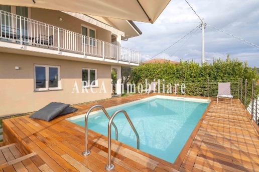 casa indipendente in vendita a Massarosa in zona Bargecchia