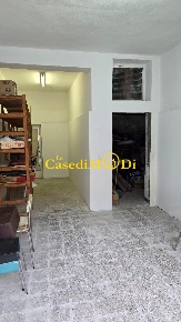 Foto Locale commerciale a Livorno Zola - Galilei di 47 m² con 2 locali