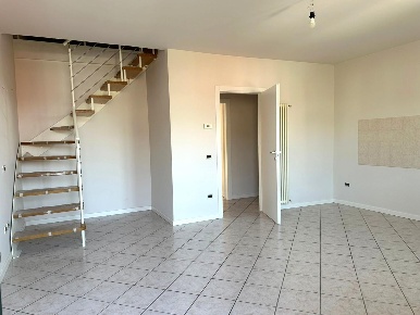 Foto Appartamento a Porcari Centro di 160 m² con 4 locali in vendita