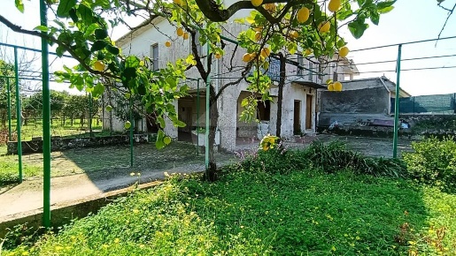 Foto Villa unifamiliare in VIA APPIA, Minturno Centro di 250 m² in vendita