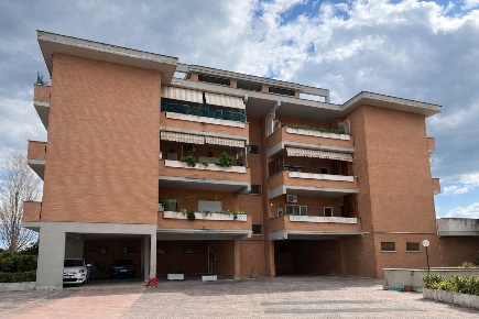Foto Appartamento in Vicolo Dei Monti Di San Paolo 4, Roma Acilia di 101 m²