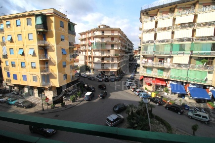 Foto Appartamento in Via Pecchia 175, Arzano di 80 m² con 2 locali