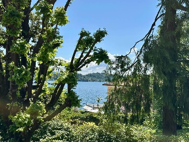 Foto Appartamento in sempione, Meina Centro di 150 m² con 6 locali