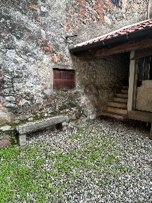 Foto Appartamento in via cairoli, Merate di 95 m² con 3 locali in vendita