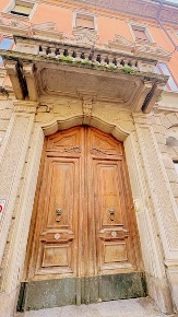 Foto Casa indipendente a Mantova Centro di 1560 m² con 20 locali in vendita