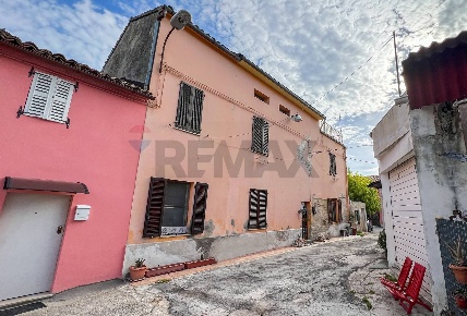 Foto Case semi ndipendenti in Via Piave 190, Santa Maria Nuova Centro