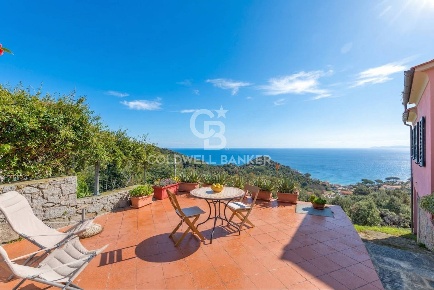 Foto Villa unifamiliare in Via Sant'Assunta, Marciana Zanca Sant'Andrea