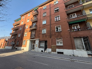 Foto Appartamento in Via Palestro 3, Como Borghi di 98 m² con 2 locali
