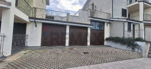 Foto Posti auto in Via Adriatica Nord 75, San Vito Chietino di 34 m²