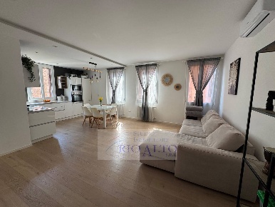 Foto Appartamento a Venezia San Francesco della Vigna di 88 m² con 3 locali