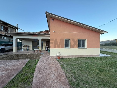 Foto Casa indipendente in Via Piano La Barca 10, Paglieta di 205 m²