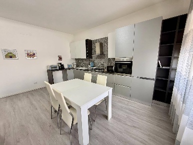 Foto Appartamento a Alessandria Galimberti di 115 m² con 5 locali