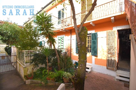 Foto Appartamento in Via Firenze 23, Viareggio Lungomare di 150 m²
