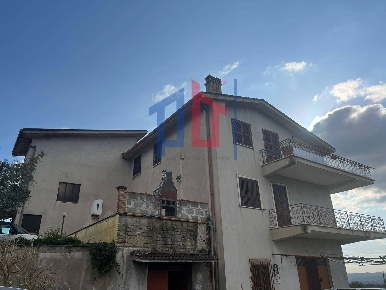 Foto Agriturismo in Via dei Ferrari 17, Palombara Sabina di 280 m²