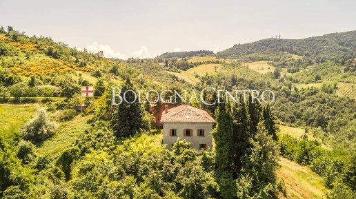 Foto Casa indipendente in via Don Giovanni Minzoni, Zola Predosa di 315 m²
