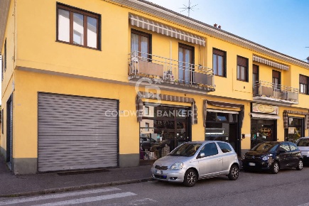 Foto Negozio in VIA MEDA 14, Busto Arsizio Beata Giuliana di 46 m²
