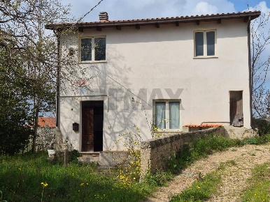Foto Casa indipendente in Via Nevi 257, Giuliano Teatino Centro di 143 m²
