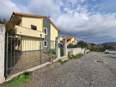 Foto Villa a schiera in Via Padre Pietro da Settingiano, Settingiano