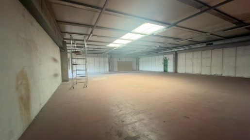 Foto Capannone industriale a Seregno di 1000 m² in affitto